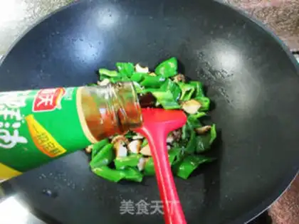 Make Wrinkled pepper fried abalone step 11