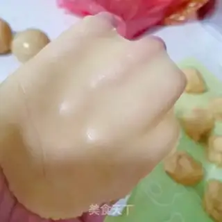 Make Green Bean Mooncake step 4