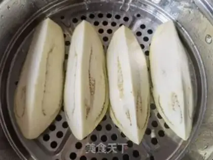 Make Garlic sauce and cheese step 4