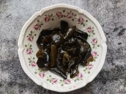 Make Onion wood and sea cucumber step 4