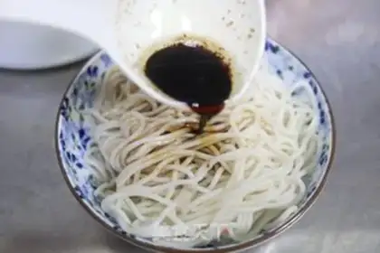 Make Onion noodles step 7
