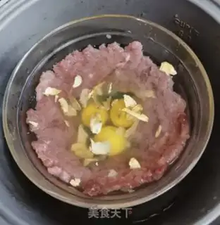 Make Western cucumber egg gravy step 5