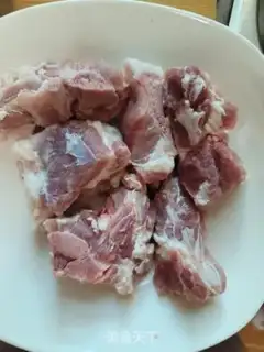 Make Carrots, potatoes, ribs step 0