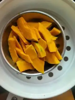 Make Pumpkin buns step 1