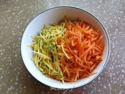 Make Carrot pumpkin eggcake step 0