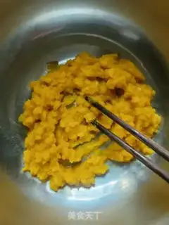 Make Pumpkin buns step 3