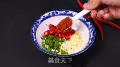 Make Spicy hands tore chickens step 6