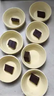 Make Chocolate marshmallow eggs step 4