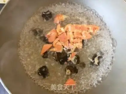 Make Shrimp skinball egg soup step 6