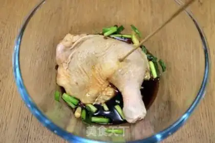 Make Soy chicken-legged rice step 2