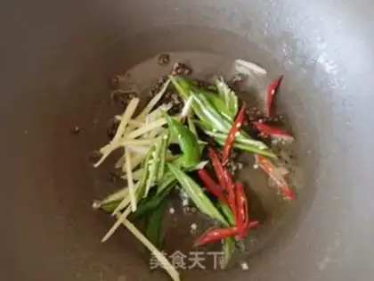 Make Garlic chili sauce step 6
