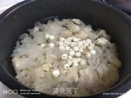 Make The silver spoons of Lotus palms step 2