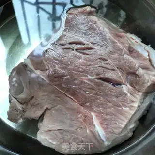 Make Beef ketchup pasta step 1