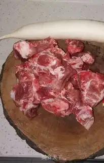 Make White radish steak soup step 0