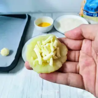 Make Cheese potato melon step 3