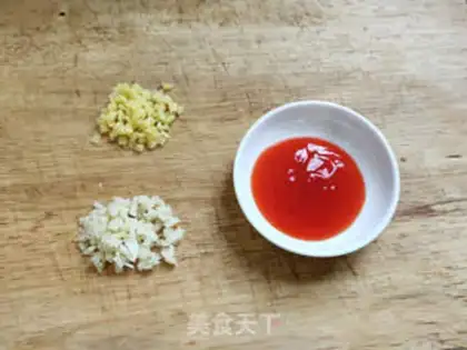 Make Tomato pastry step 2