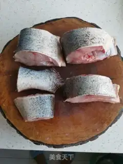 Make Iron pan fish step 1