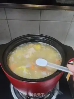Make Lotus carrots, cornbone soup step 5