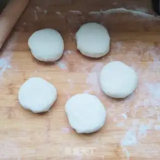 Make A milk-fruit bag step 1