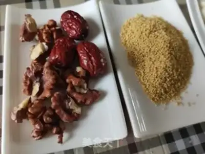 Make walnut date soy step 0