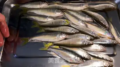 Make Little riverfish pasters step 0