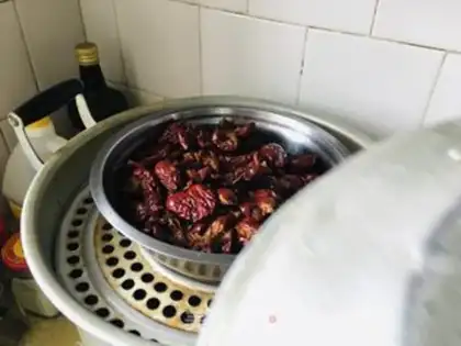 Make Honey dates, walnuts step 1