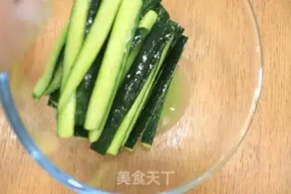 Make Spicy cucumber step 4