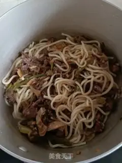 Make Pepper beef noodles step 2