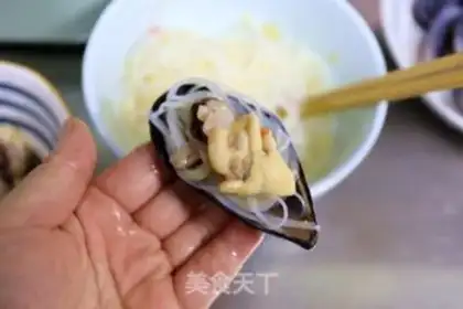 Make A garlic rainbow fan step 5