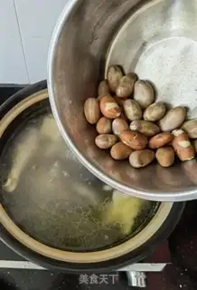 Make Pineapple chicken soup step 1