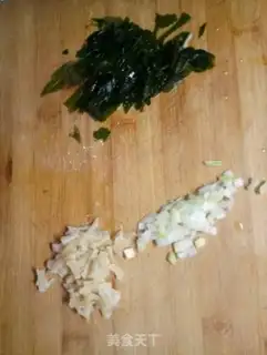 Make Clothes and tofu soup step 1