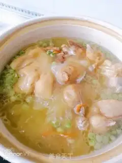 Make Peaches pig hand soup step 9