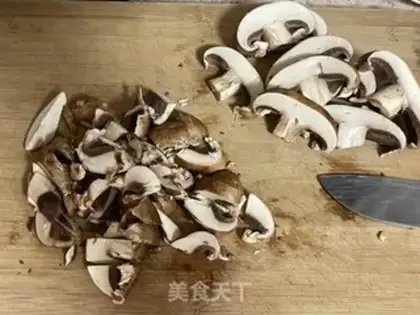 Make Fried steak and mushroom juice step 1