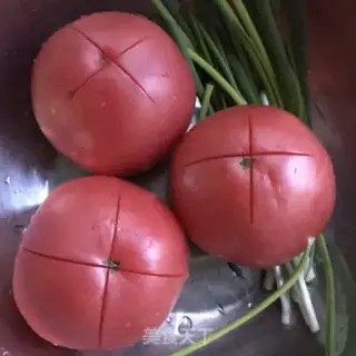 Make Tomato egg soup step 0