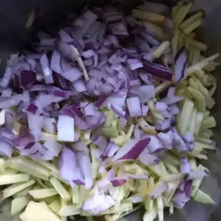 Make Tomato egg soup step 1