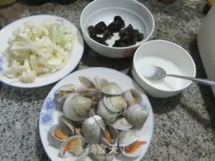Make Blackwood, round-eared clams, broccoli step 0