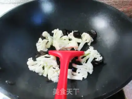 Make Blackwood, round-eared clams, broccoli step 2