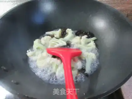 Make Blackwood, round-eared clams, broccoli step 4
