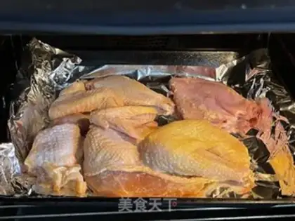 Make Salted pig belly chicken step 1