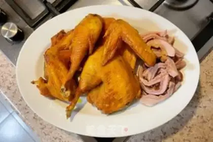 Make Salted pig belly chicken step 2