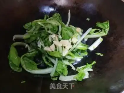 Make Scratch chili and cabbage step 1