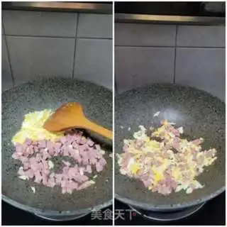 Make Sausage egg fried rice step 3