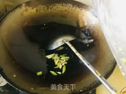 Make Pepper fried eggs step 4