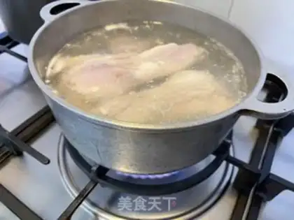 Make Coconut and alligator soup step 0