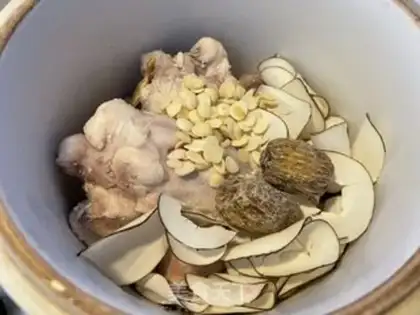 Make Coconut and alligator soup step 3