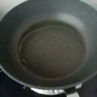 Make Hot fish step 1