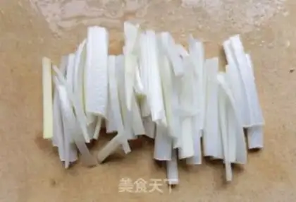 Make Carrots with white wood step 2