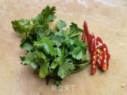 Make Carrots with white wood step 3