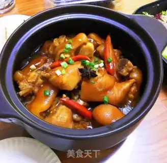 Make A casserole with pig hoofs step 7