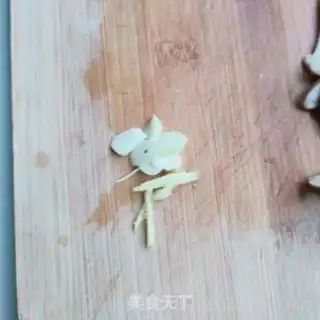 Make Soup of mushrooms step 2